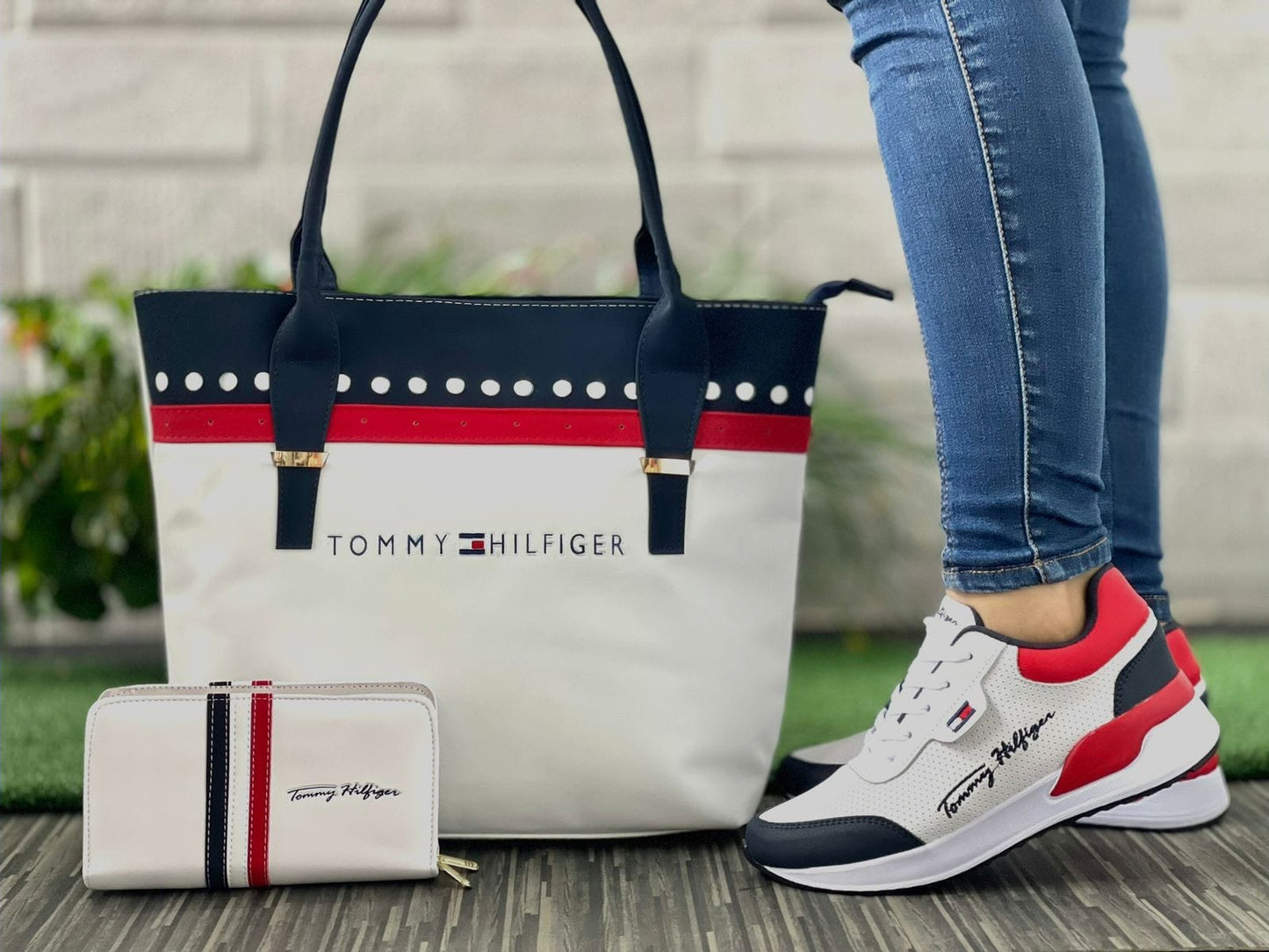 Combo bolso billetera y tenis